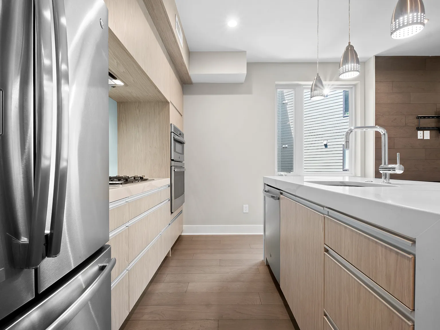 2 bed, 852 sqft, $2,500 — Photo 4