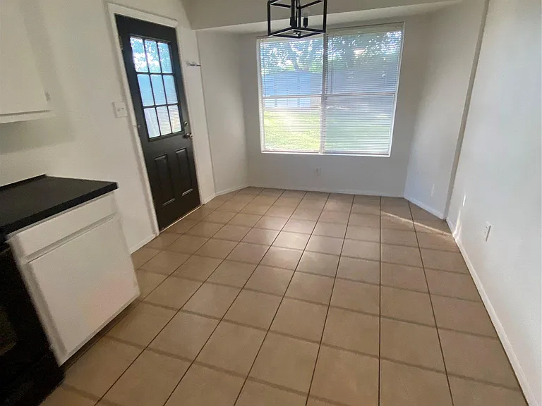1508 No Mor Cv — Photo 8