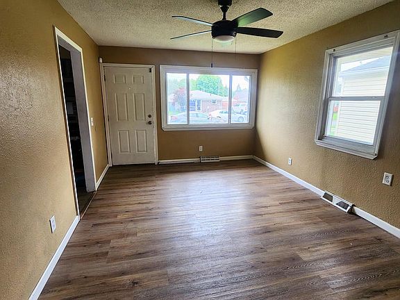 2nd image of 557 Whitlock Ave