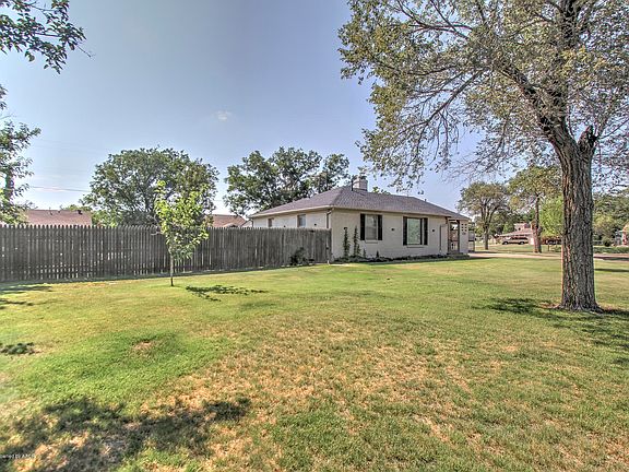2nd image of 1100 S Beverly Dr
