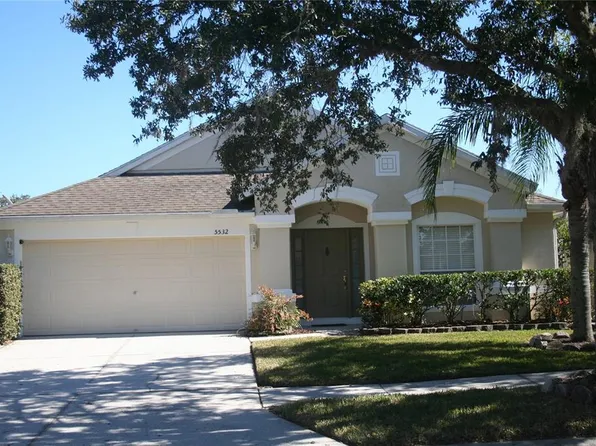 5532 War Admiral Dr, Zephyrhills, FL 33544