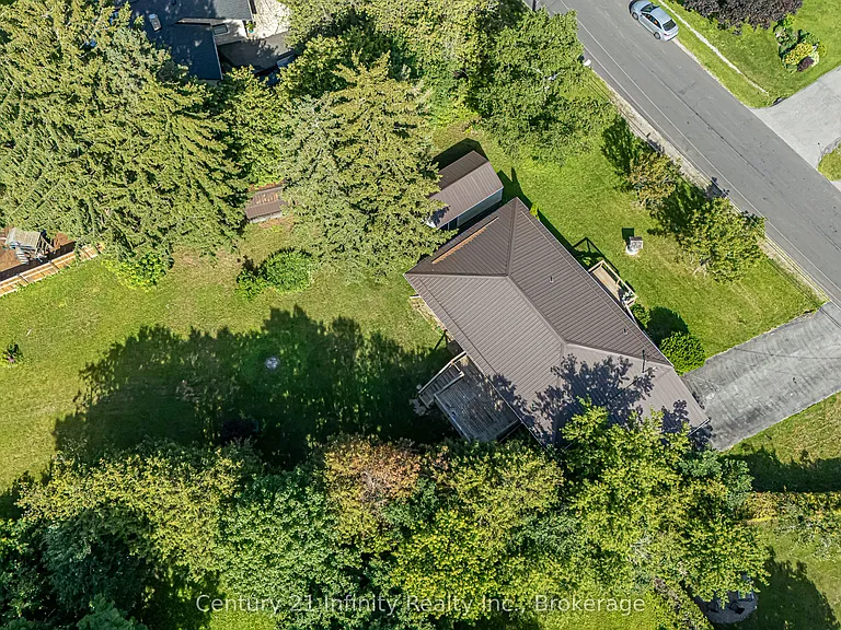 7 Robmar St — Photo 40