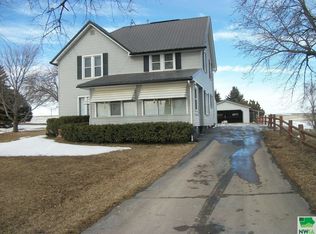 1637 600th St, Cherokee, IA 51012
