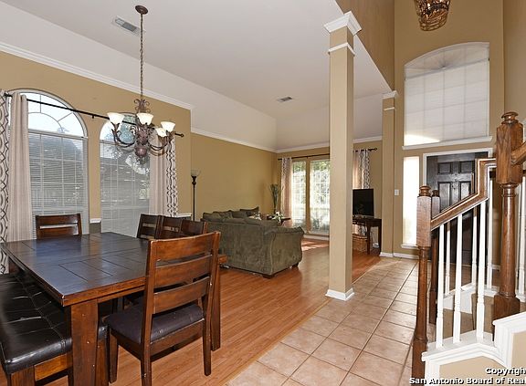 4th image of 2518 Concan St