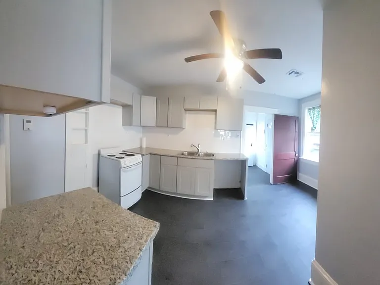 426 Boyce St — Photo 7