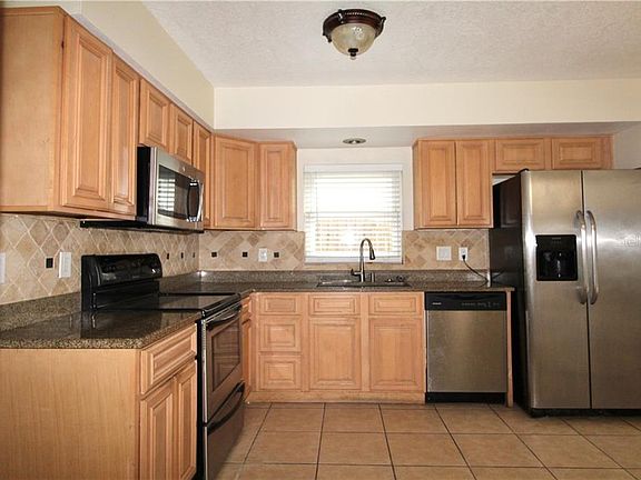 5th image of 4812 Country Hills Dr