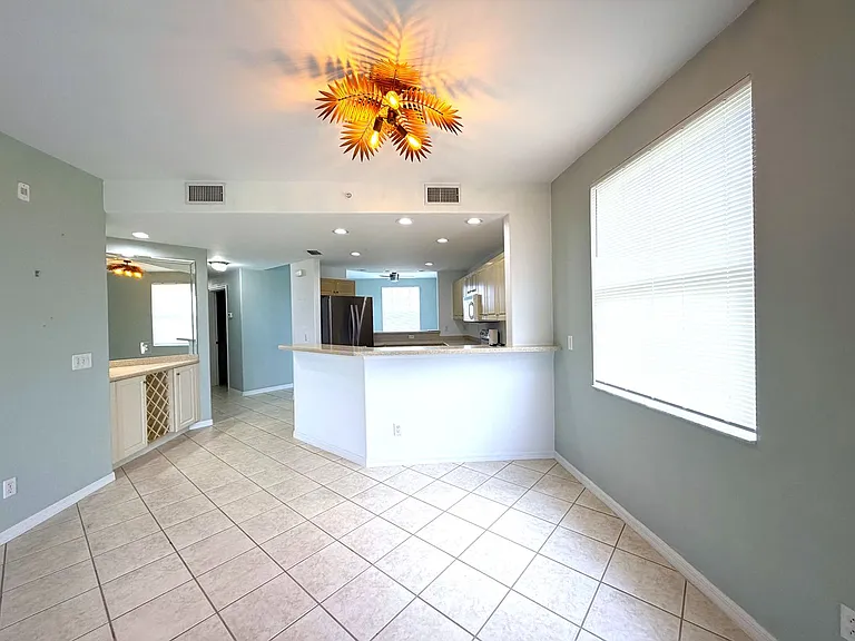 4013 Palm Tree Blvd #301 — Photo 17