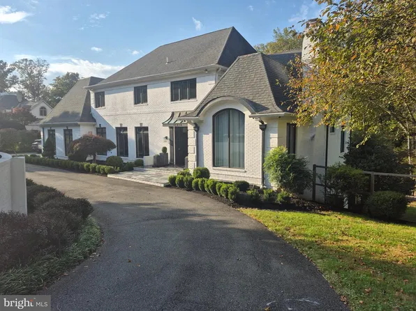 11616 Lake Potomac Dr, Rockville, MD 20854