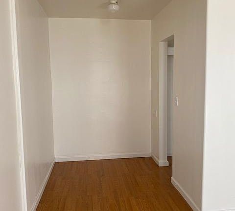 3rd image of 1825 Wilcox Ave APT 211