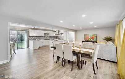 1st image of 555 W 56th Ave