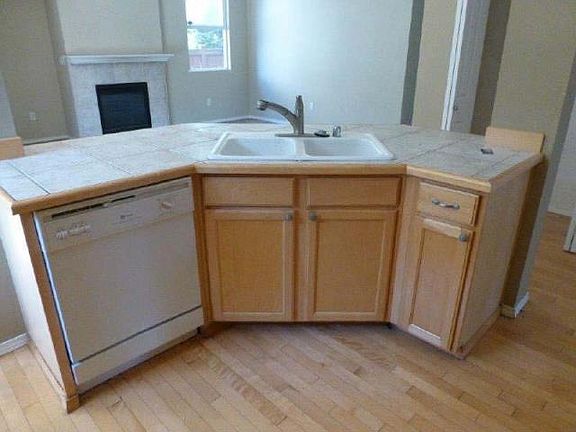 5th image of 1724 64th St SE
