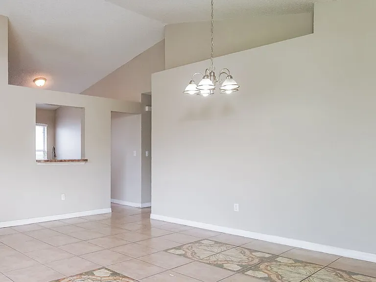 3744 Dartford Dr — Photo 6