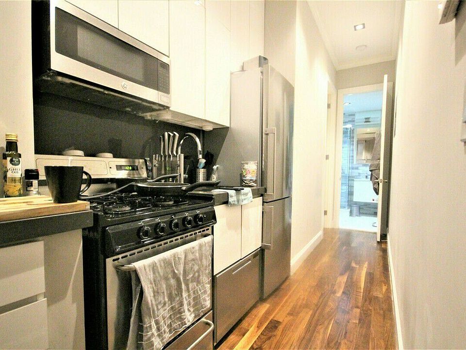 1st image of 325 E 58th St #1
