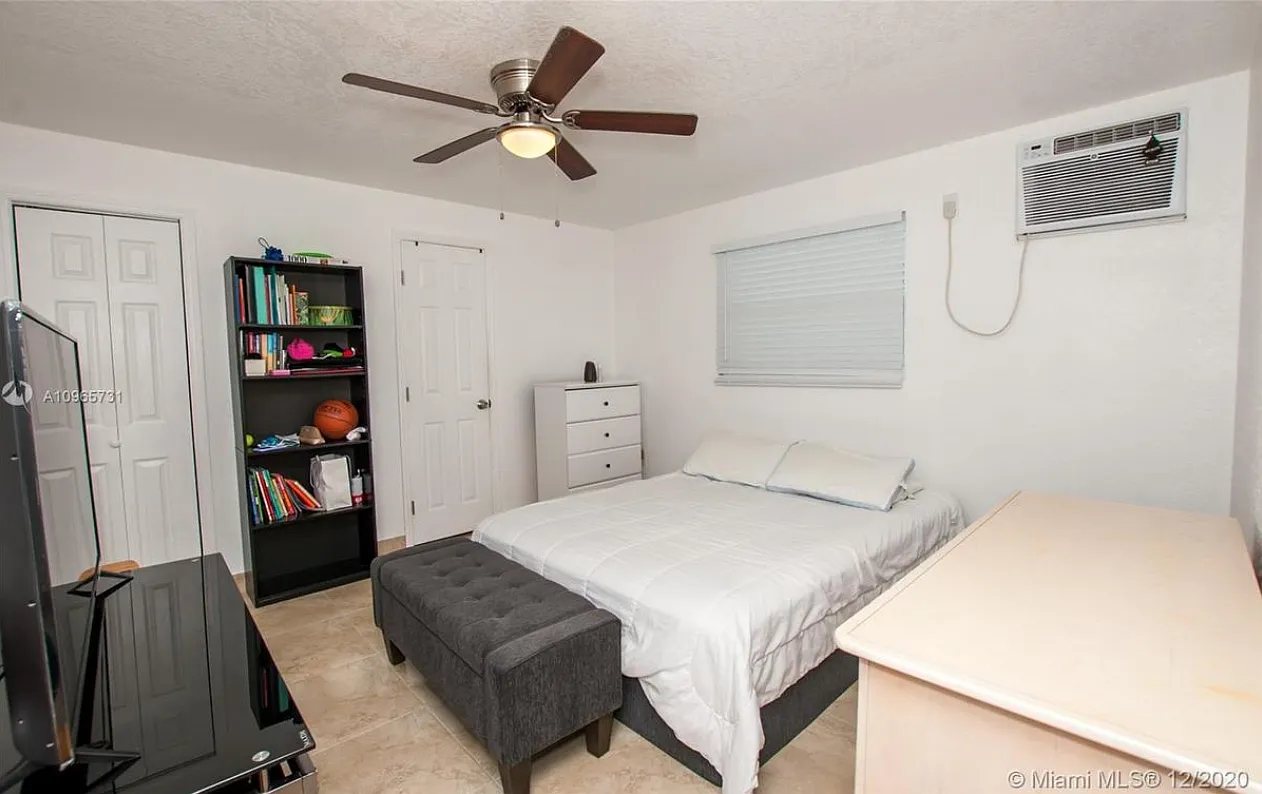 4 bed, 2069 sqft, $3,600 — Photo 4