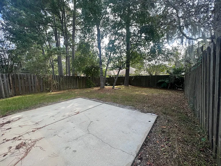 11583 NW 17th Pl — Photo 17