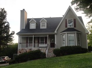 3755 Willowmeade Dr, Snellville, GA 30039