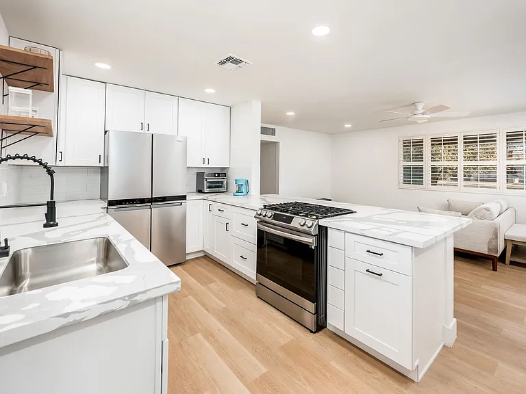 4112 N 6th Ave NW — Photo 12
