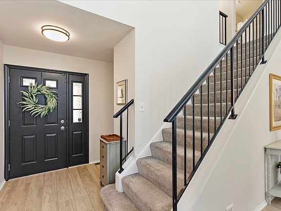 2nd image of 2185 Camden Ln