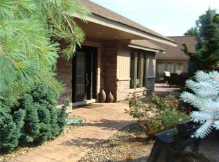 9094 Nesthaven Way, North Ridgeville, OH 44039