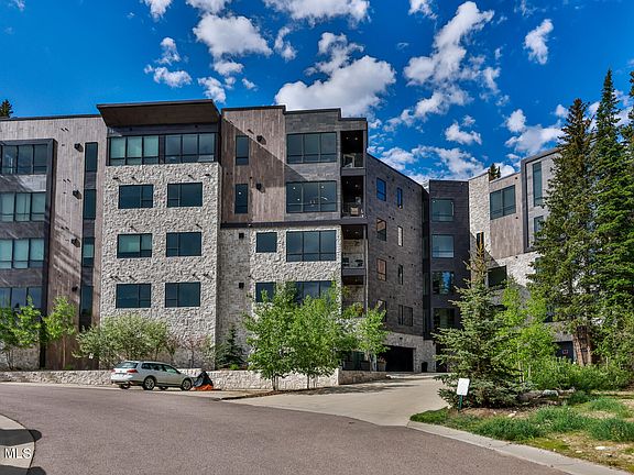 3rd image of 422 Iron Horse Way #301