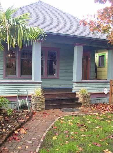 1916 bungalow with updated charm