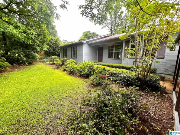 401 Shamrock Ave, Weaver, AL 36277