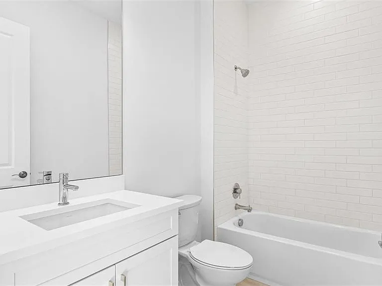 4954 Rivo Alto Cir — Photo 20