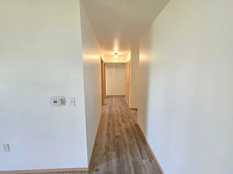 3225 S Sycamore — Photo 7