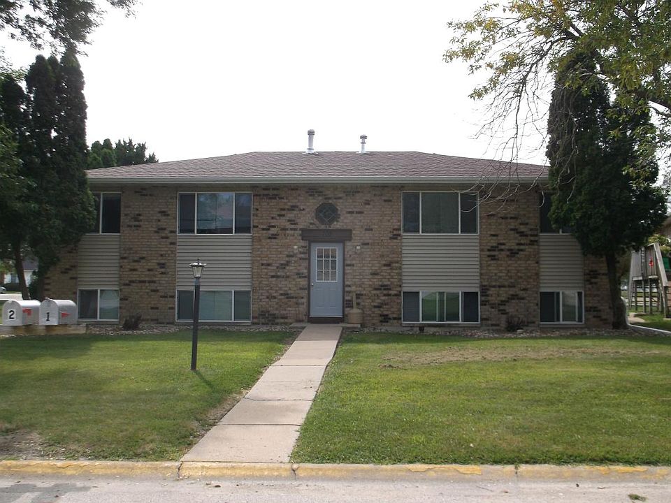 2nd image of 105 Crestview Dr