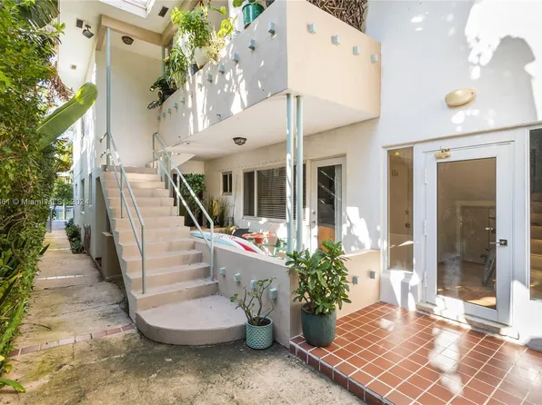 4800 Pine Tree Dr APT 101, Miami Beach, FL 33140