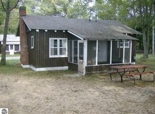 990 Huron St, East Tawas, MI