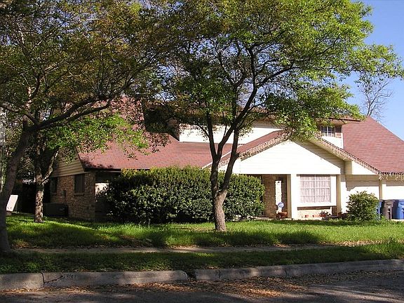 2nd image of 3631 Richwood Dr