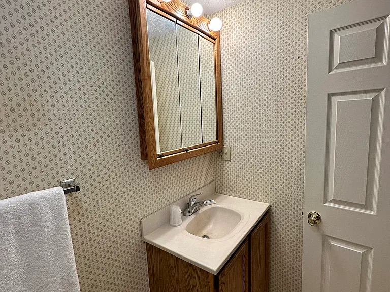 844 State St #46 — Photo 6