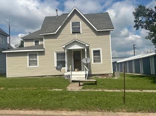 410 2nd St #2, Milford, NE 68405