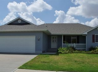 1209 Woodbridge Ct, Sidney, NE 69162