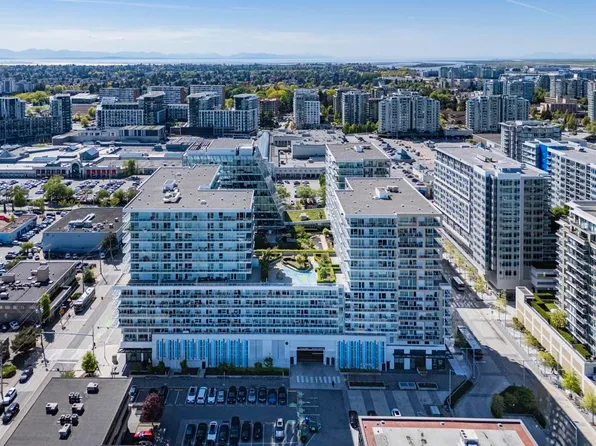 8133 Cook Rd #1213, Richmond, BC V6Y 1T9