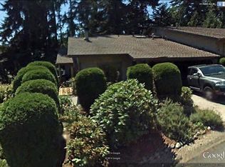 19 168th Ave NE, Bellevue, WA 98008