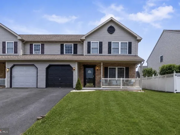 1013 Parkway Dr, Reading, PA 19605