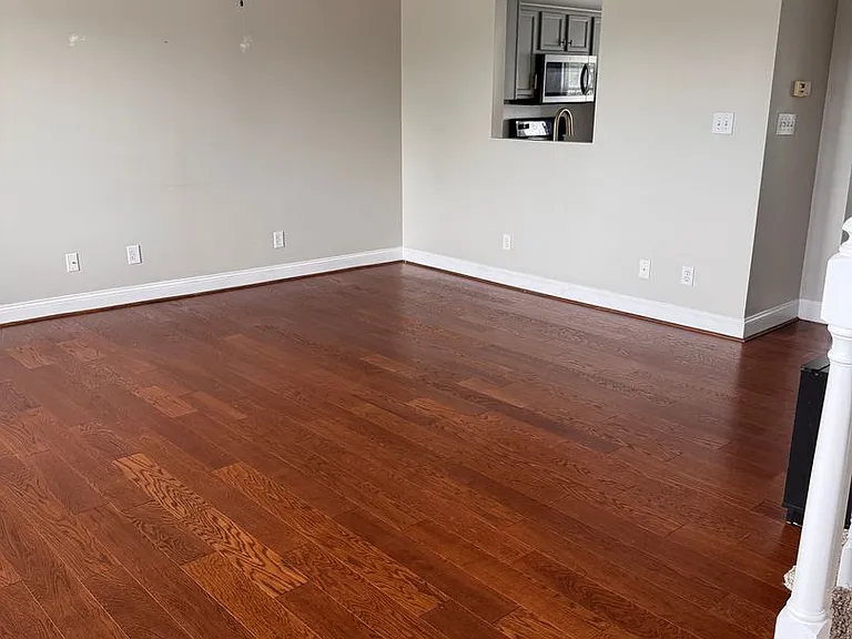 763 Wyndhurst Dr — Photo 5