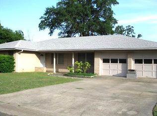 2820 Darwin St, Kilgore, TX 75662