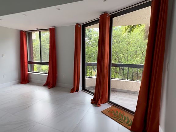 5th image of 730 Coral Way APT 302