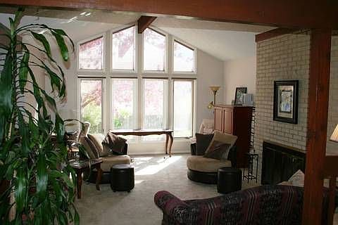 CLiving RoomJPG