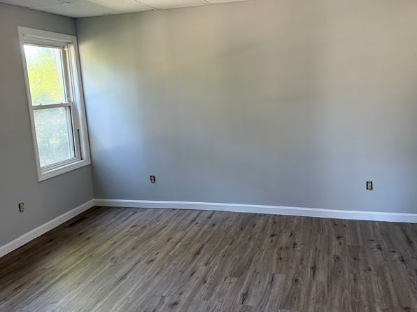 125 S Main St APT B