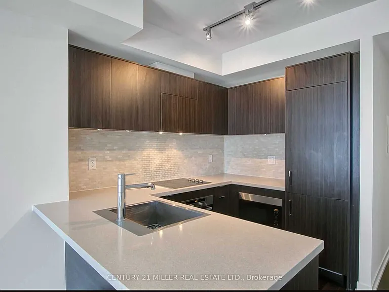 21 Widmer St #3101 — Photo 11