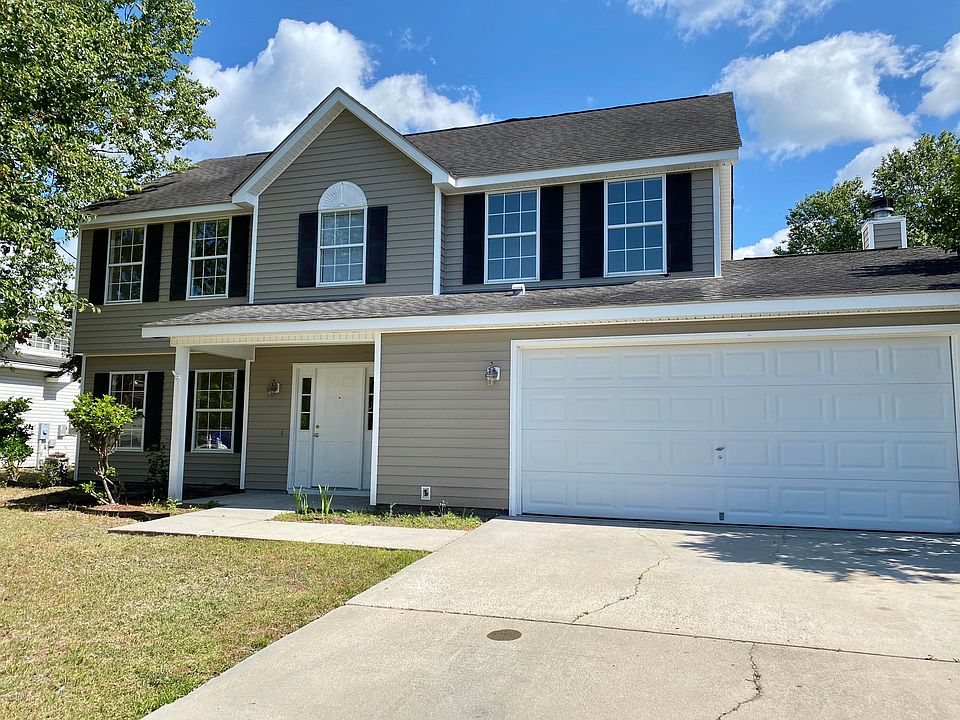 2nd image of 4 Archers Creek Ct