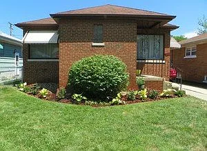 993 Wentworth Ave photo 1