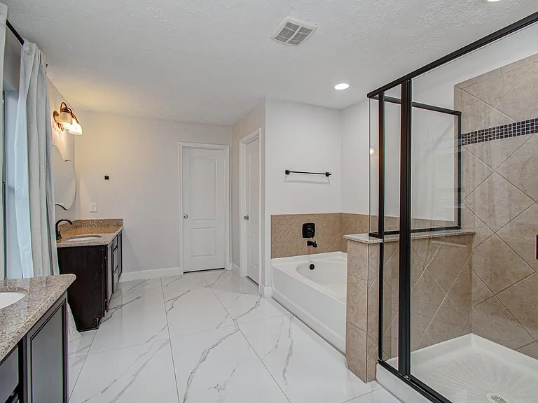 16430 Williamstown Dr — Photo 23