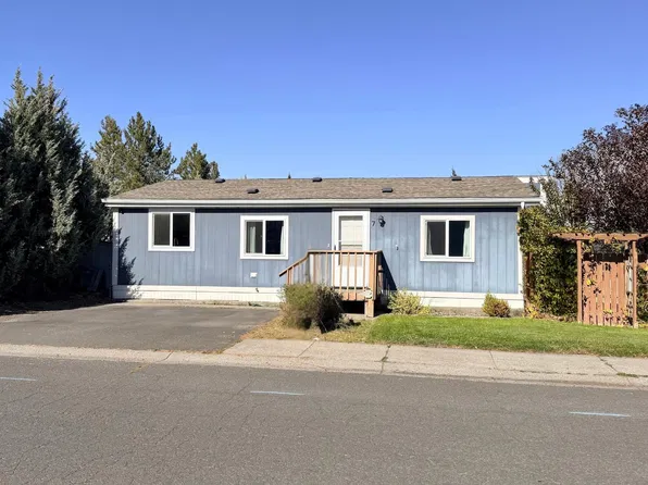 260 NW Golden Hills Dr Spc 7, Pullman, WA 99163