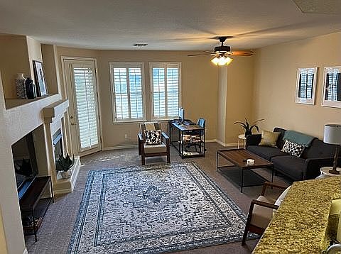 5th image of 15221 N Clubgate Dr Unit 2005