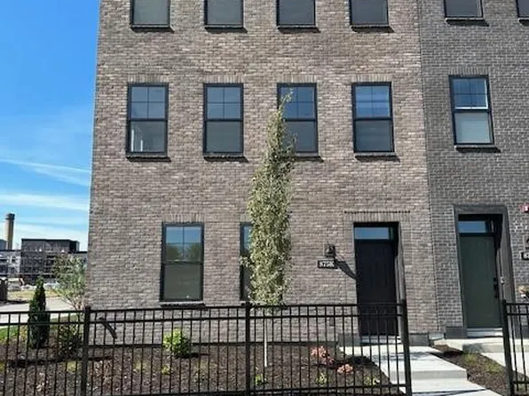 875 Falls Psge W #K, Saint Paul, MN 55116